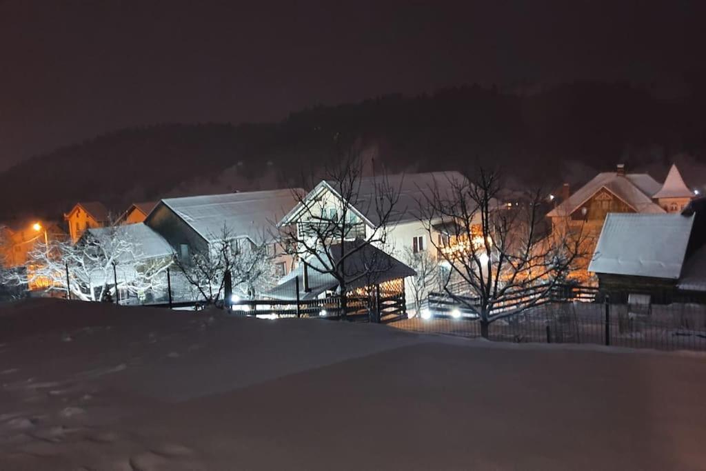 Casa269B - Cozy House With Scandinavian Design Moieciu de Jos Buitenkant foto